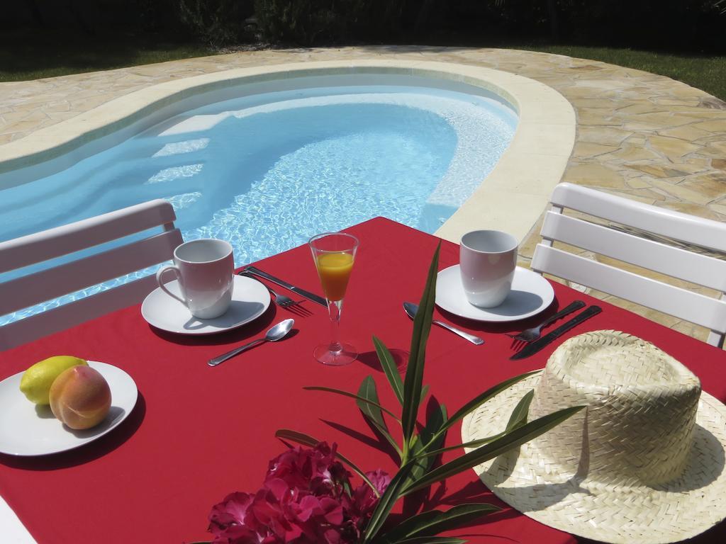 Appartement Dans Villa St Raphael Сен-Рафаель Номер фото