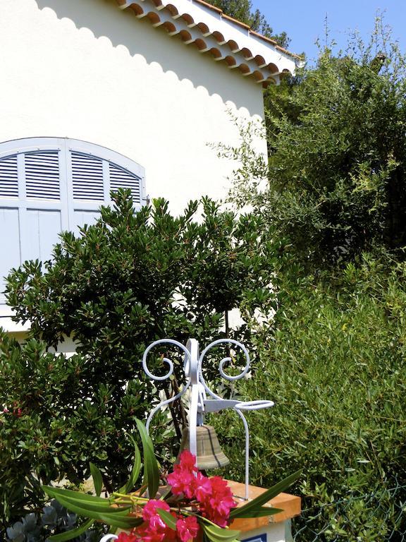 Appartement Dans Villa St Raphael Сен-Рафаель Номер фото