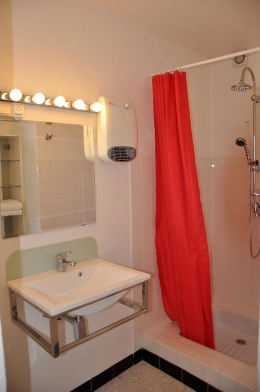 Appartement Dans Villa St Raphael Сен-Рафаель Номер фото